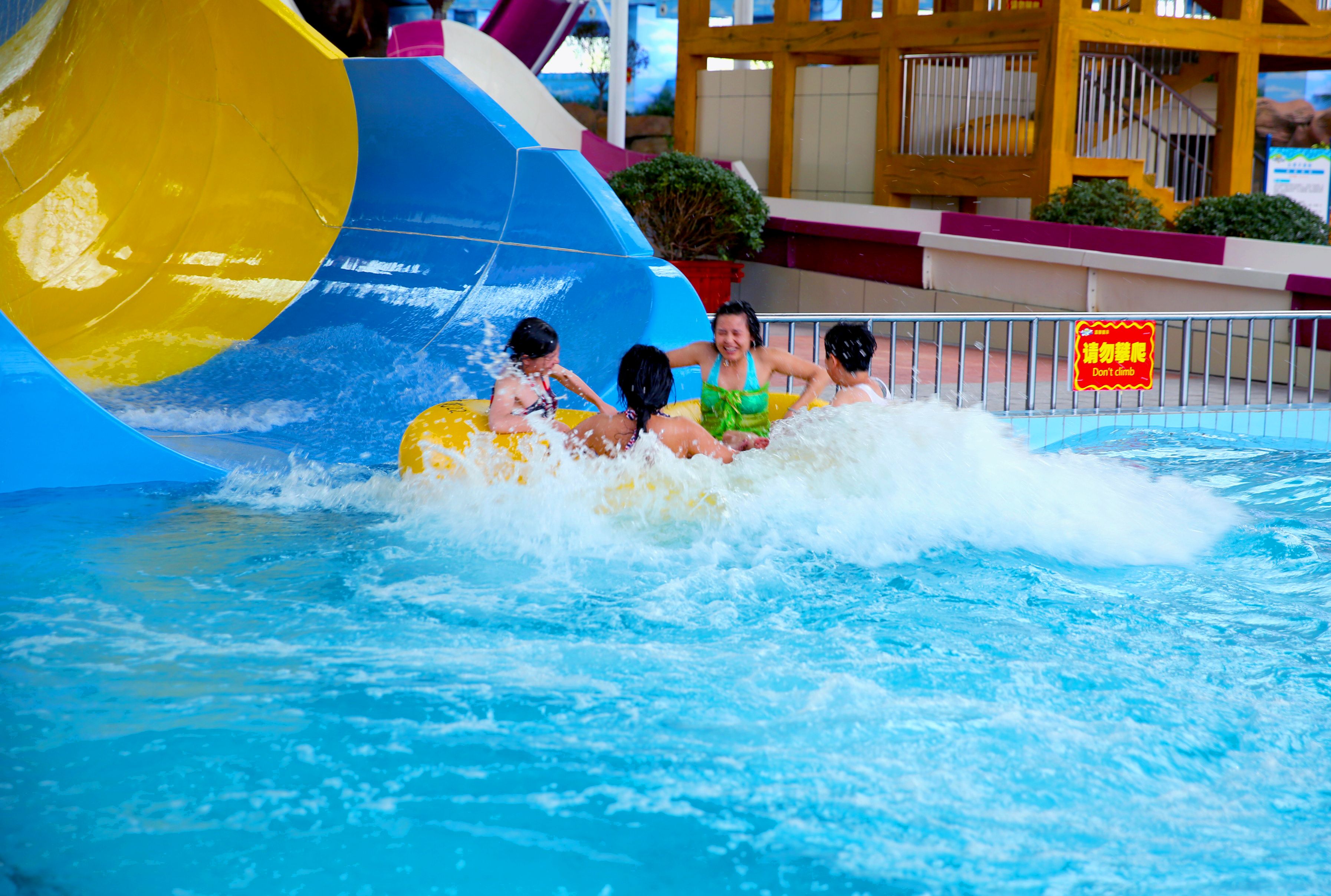 蒙根花温泉水世界1